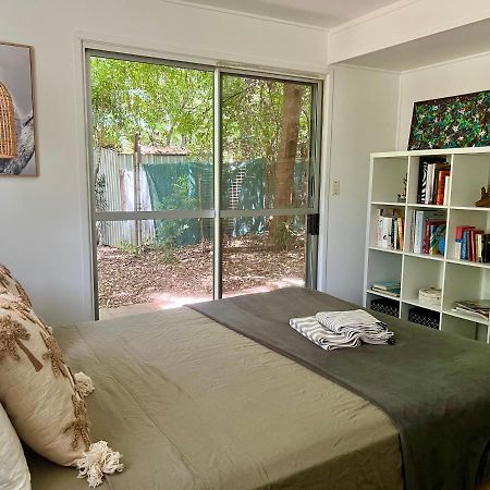 Jikinerita Homestay Nelly Bay Экстерьер фото
